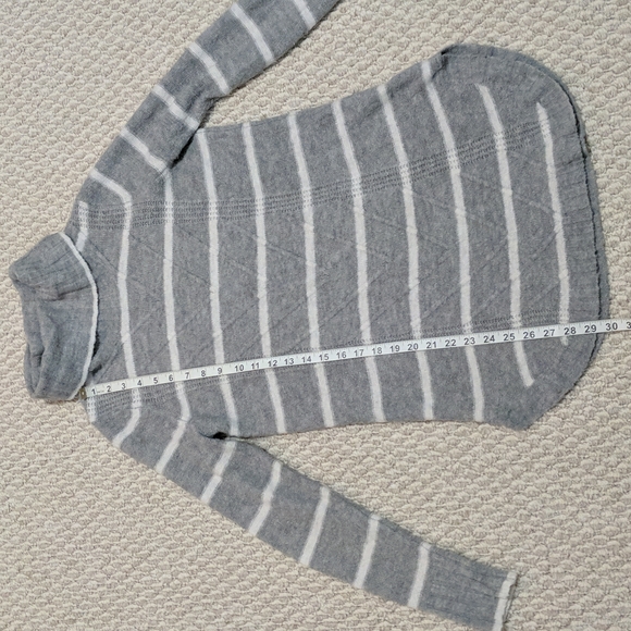 Reitmans Long Sweater - Picture 8 of 12